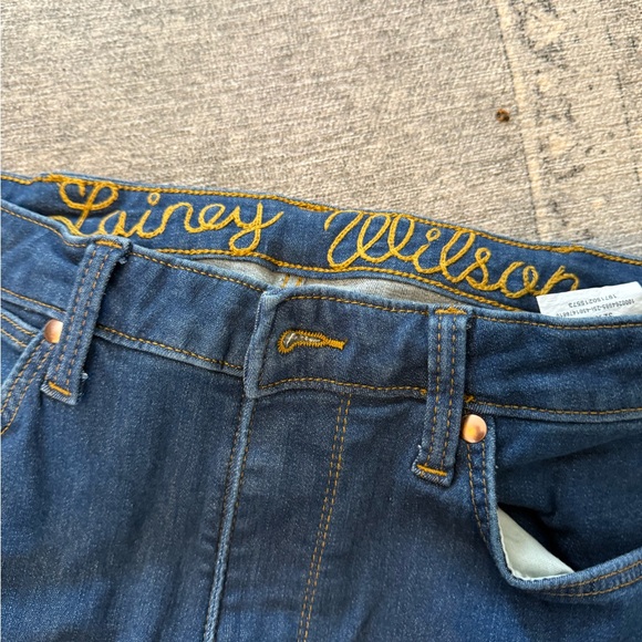 Wrangler Indigo Denim Lainey Wilson cheeky denim - Picture 4 of 5